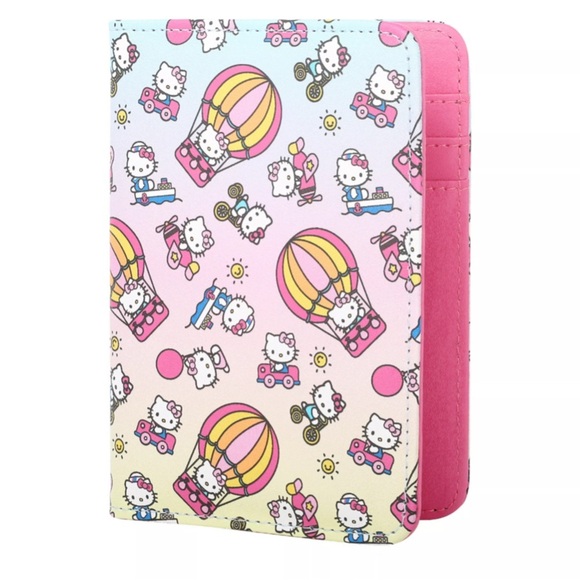 Hello Kitty Kids Travel Set - Pink and Yellow - Picture 3 of 9